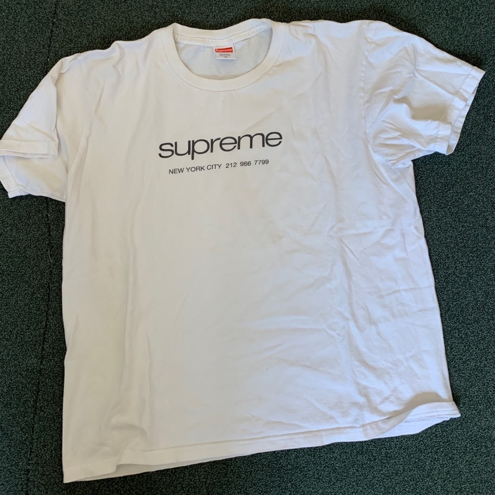 Supreme  Shop Tee